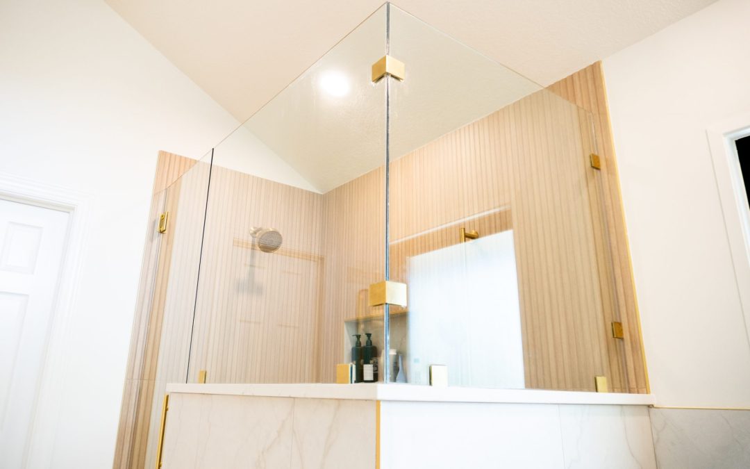How Glass Shower Doors Increase Your Home’s Value in Tulsa